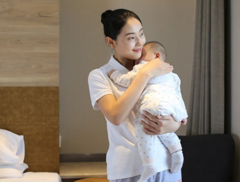 新生兒多久可以抱出門？需要注意什么？新手爸媽要知道