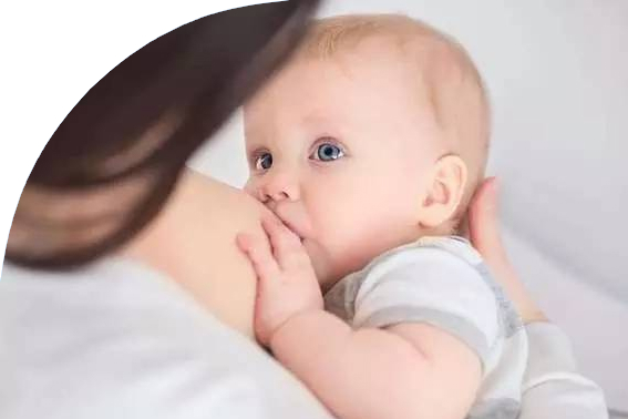 為什么母乳寶寶長得小，奶粉寶寶長的胖大？