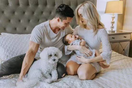 寶媽喂奶的時候經(jīng)常做這四件事，那寶寶的腹瀉就不可能避免！